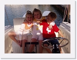 fun on the boat1 * 1024 x 768 * (138KB)